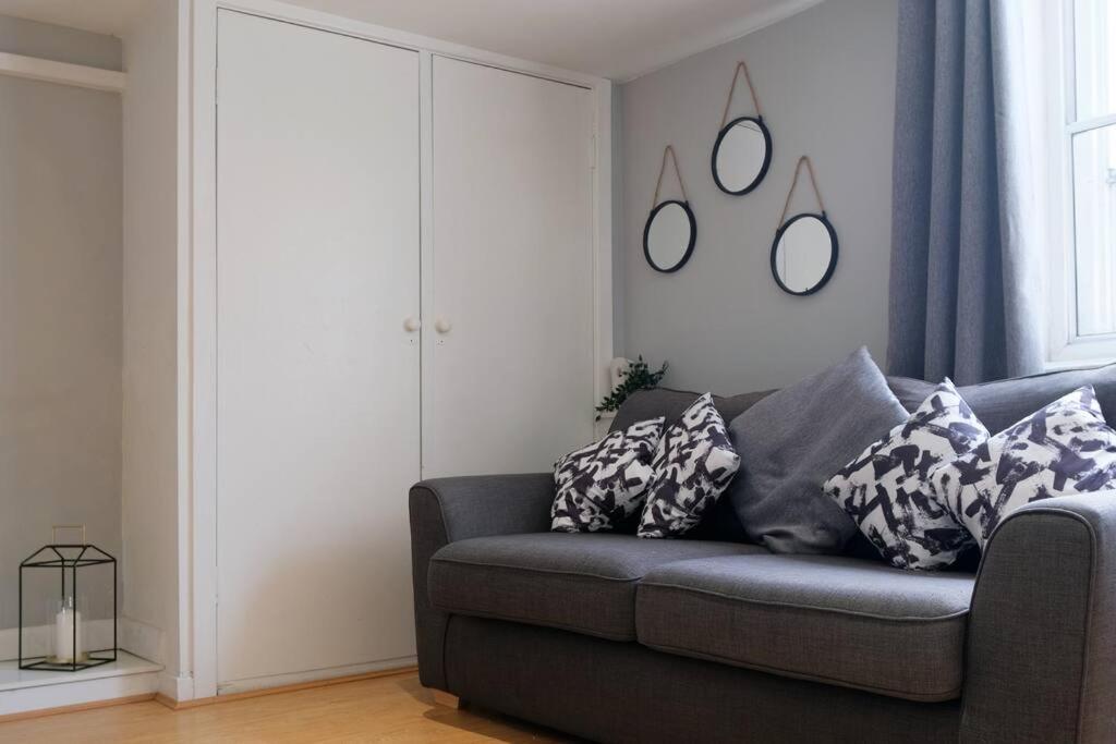 Seymour Townhouse By Serviced Living Liverpool Extérieur photo